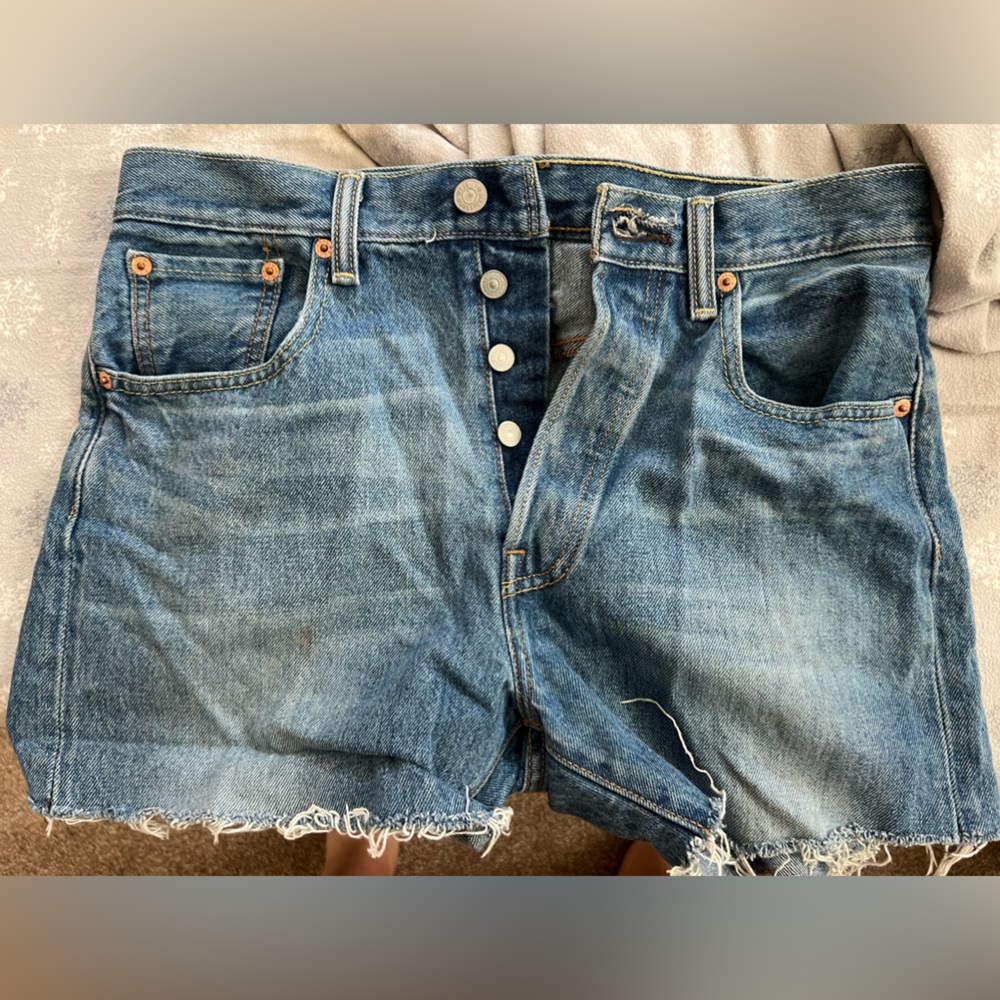 Levi shorts